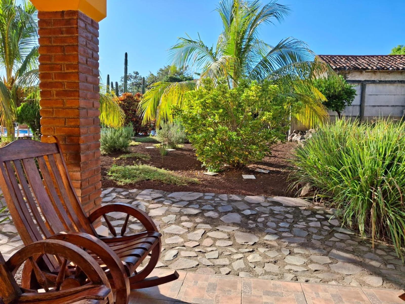 Hotel Jardin Garden De Granada Nicaragua Bilik gambar